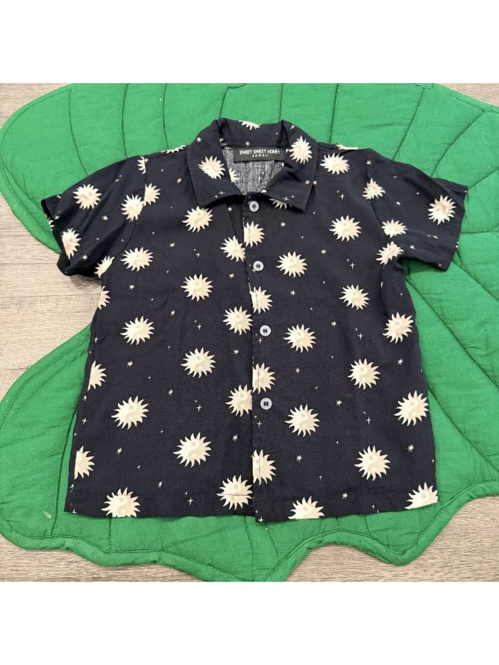 Sweet Sweet Honey Hawaii 4T Black Sun Print Short Sleeve Button Aloha Shirt